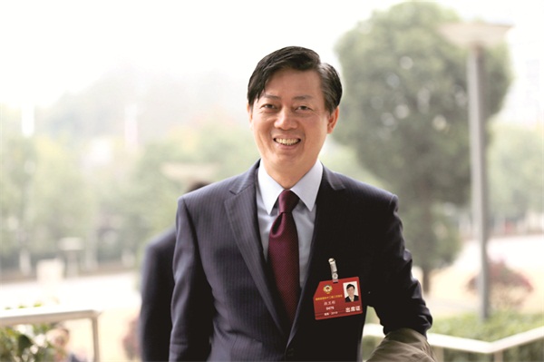 颜卫彬2.jpg