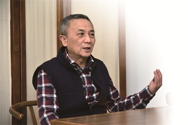 江林个人照.jpg