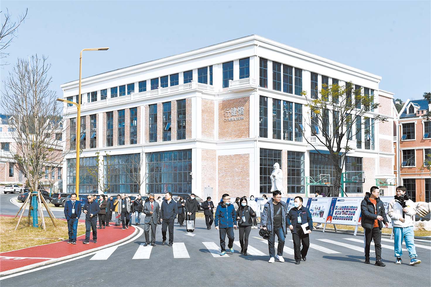 郴州远恒佳学校集中采访（郴州日报全媒体记者 曹高林 摄） (4).jpg