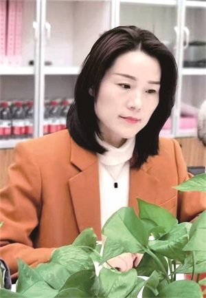 郑小林.jpg