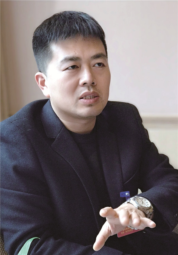 李洪强.jpg