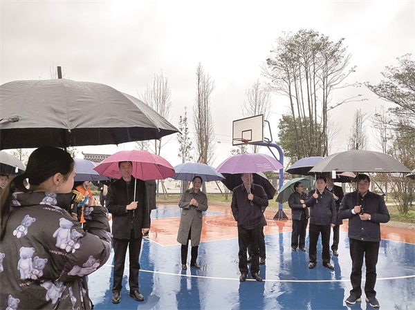 实地调研.jpg