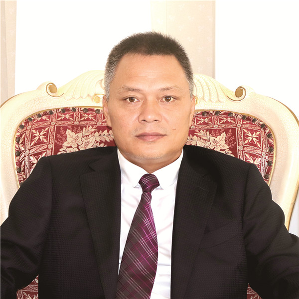 黄乘文.jpg