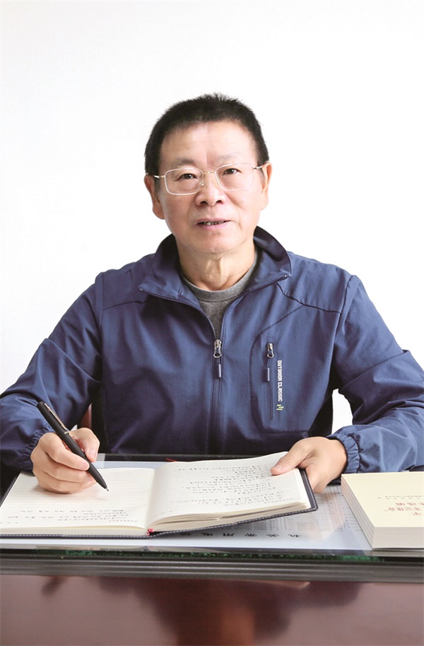 毛学军.jpg