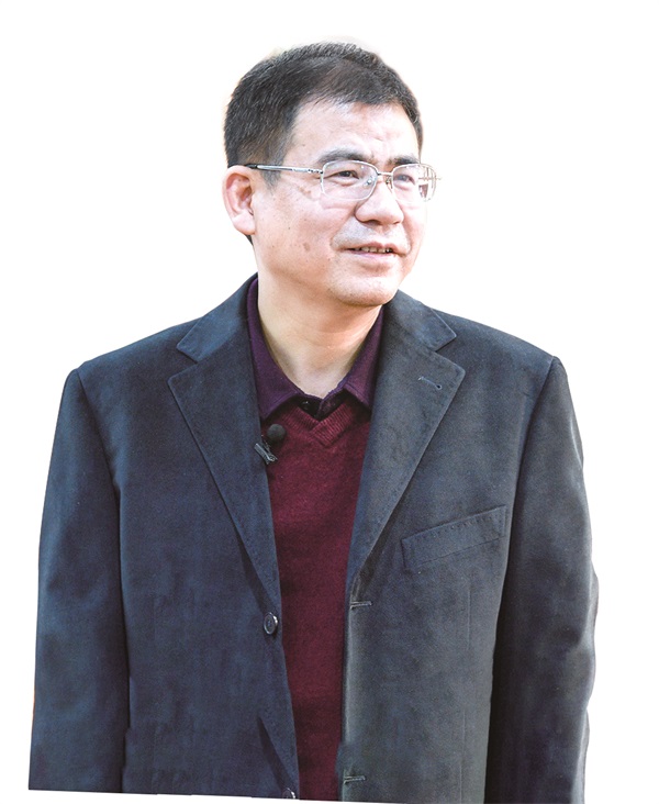 高鑫1.jpg