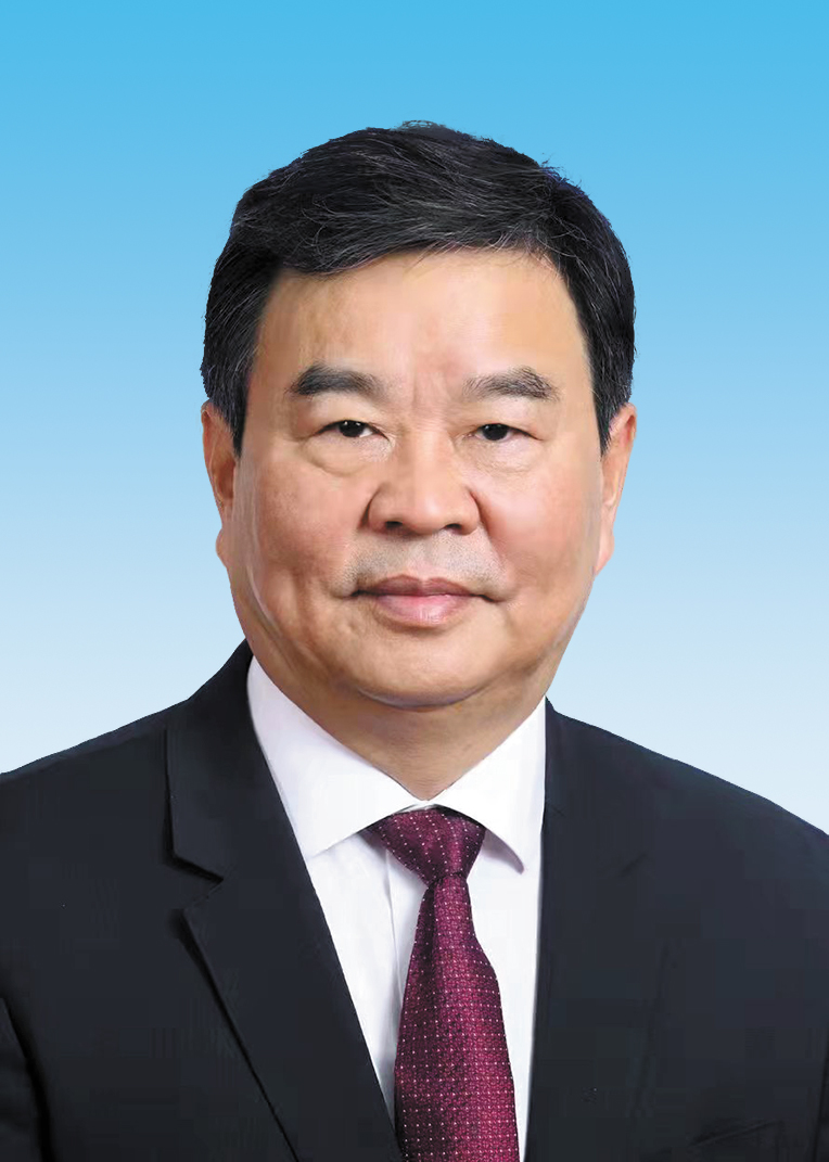 何报翔.jpg