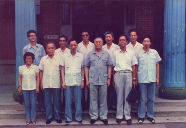 2.JPG