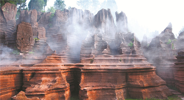 红石林景区.jpg