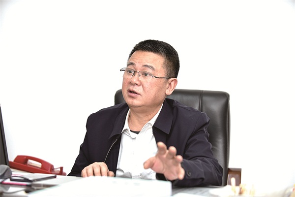 张智勇个人.jpg