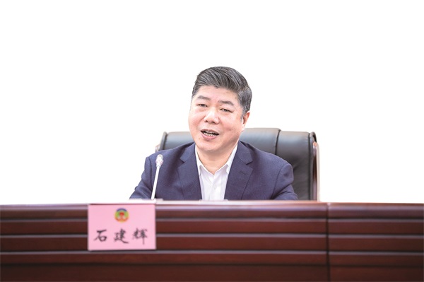 省财政厅长.jpg