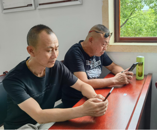 我为群众办实事∣珠晖区:智慧服务进社区 托起幸福“夕阳红”(2)417.png